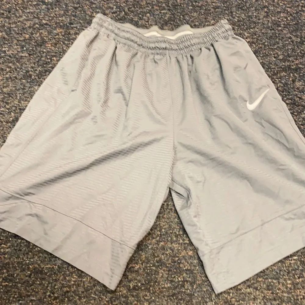 Nike Gray Basketball Shorts sz. XXL